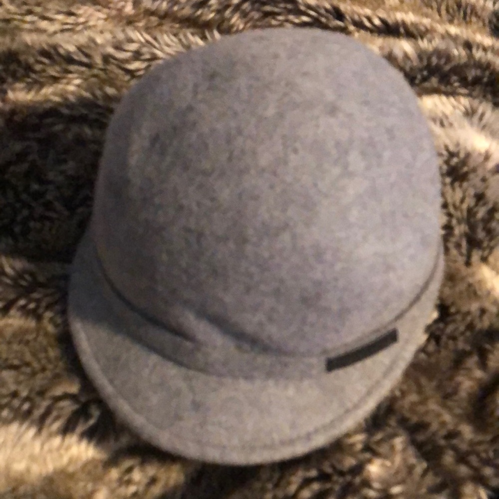 Amour and bows wool hat